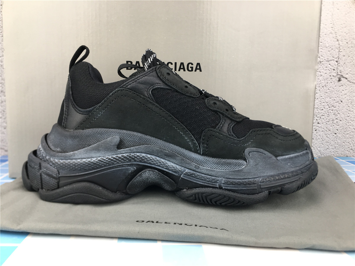 G5 Batch Balenciaga Triple S Black 172342M237002